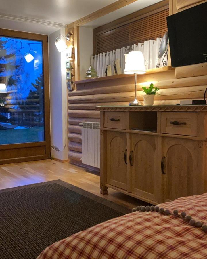 Siumno Izba B&B Brzegi Exteriör bild