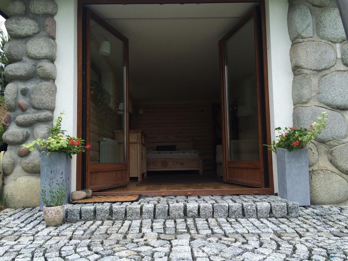 Siumno Izba B&B Brzegi Exteriör bild